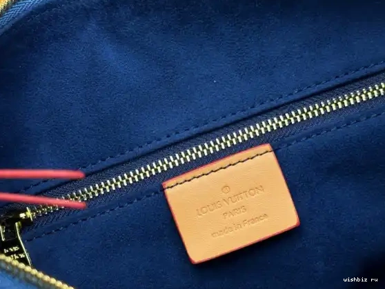 WIS LOUIS HOBO VUITTON LOOP 0420